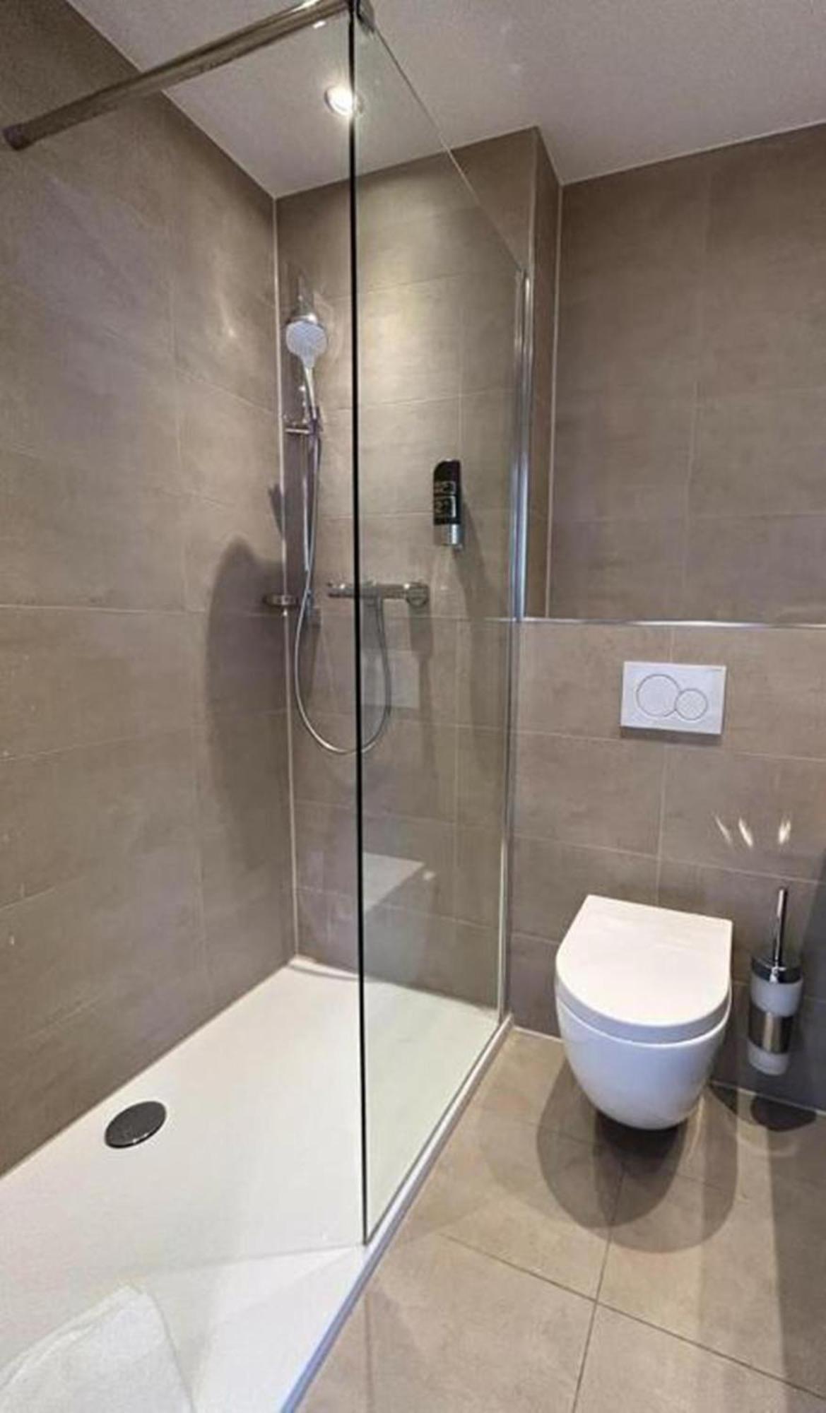Zi Hotel 3*