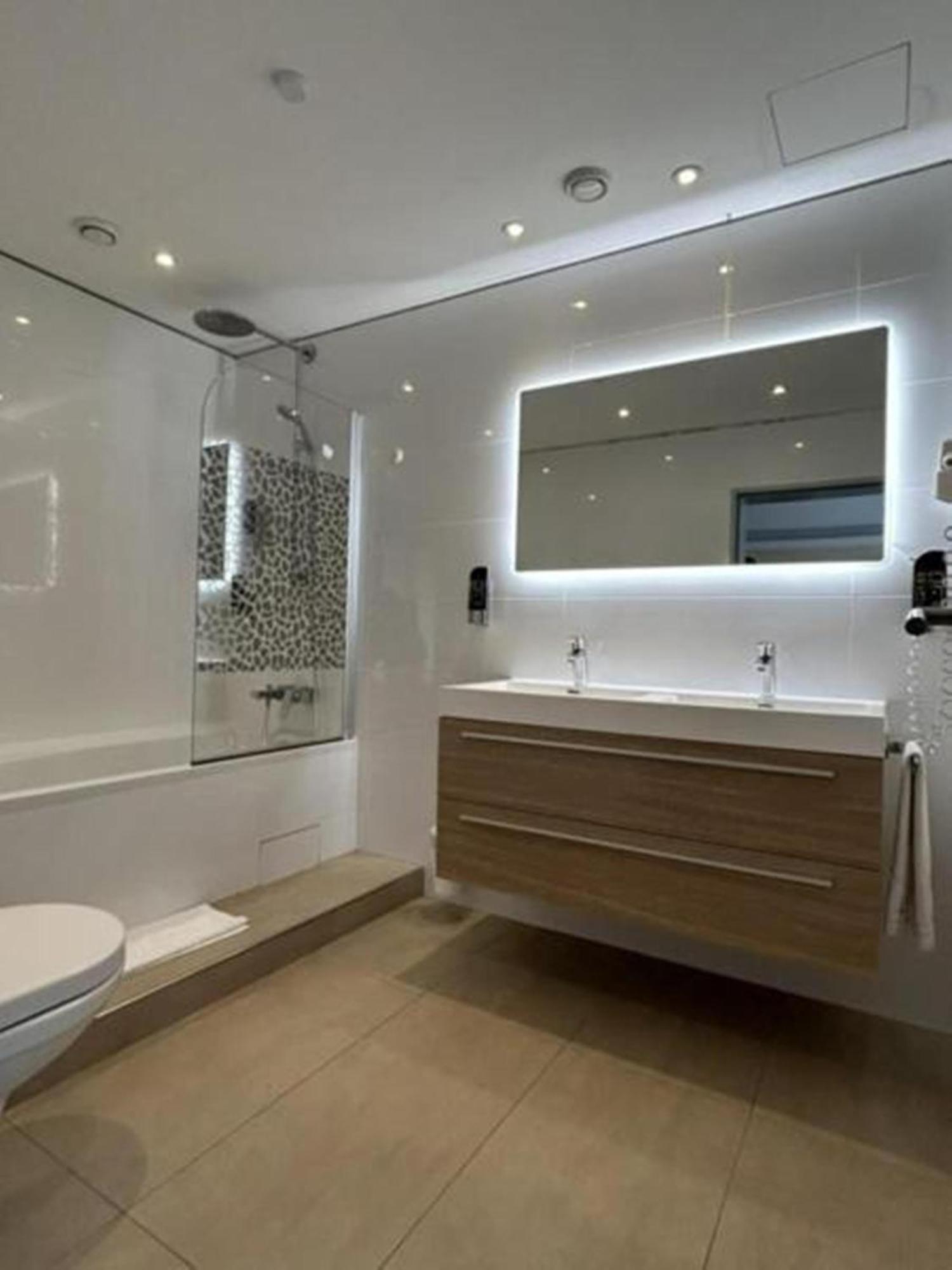 Hotel Zi 3*